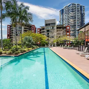 4* Aparthotel The Docks On Goodwin