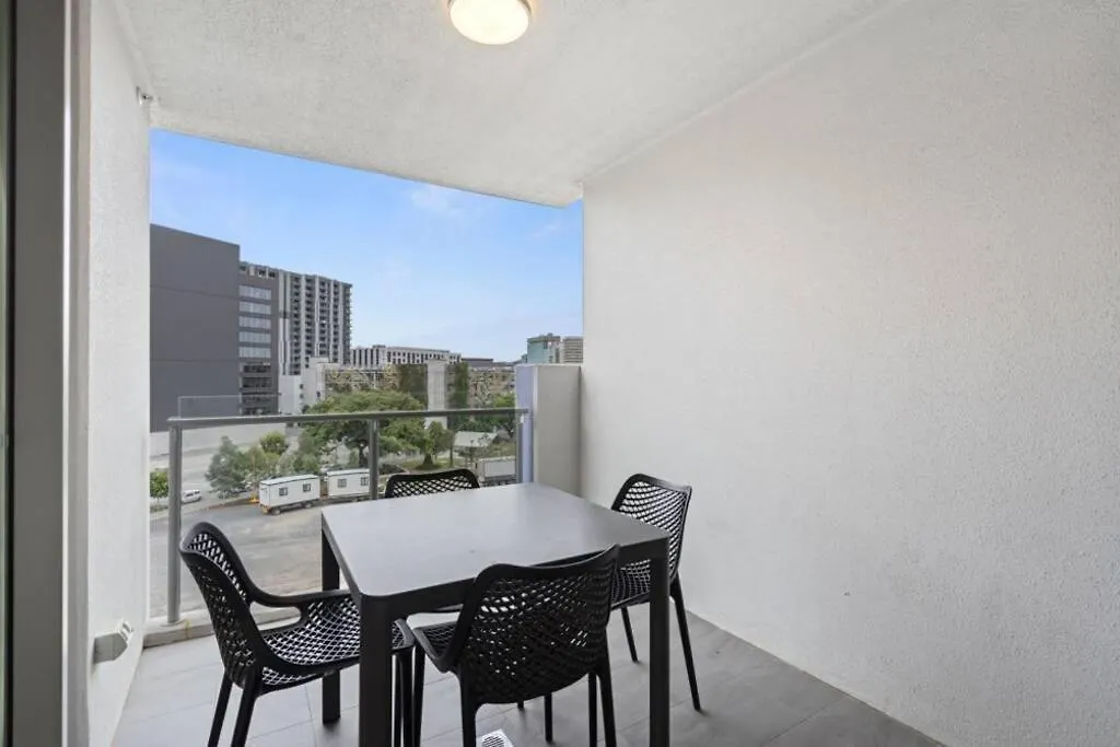 Lovely 2- Bedroom Rental Unit With Free Parking Brisbane